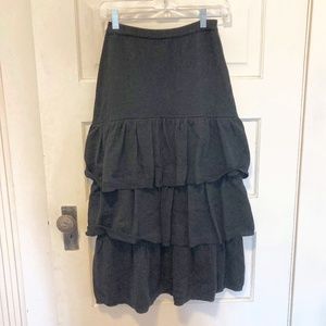 ADRIENNE VITTADINI KNIT Ruffle Skirt Black M